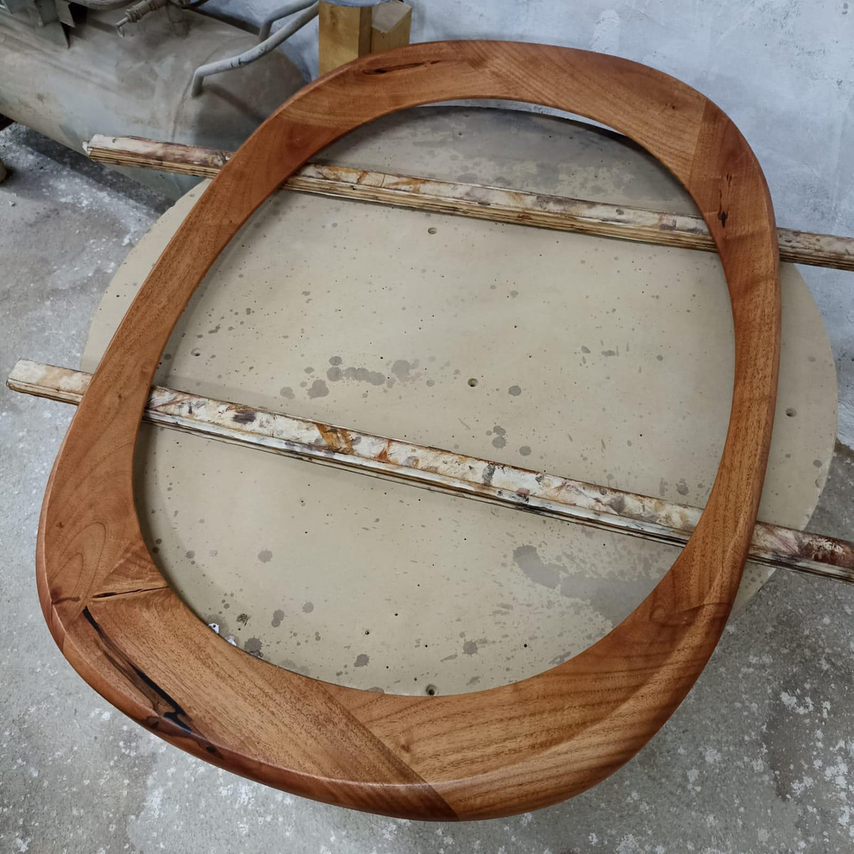 Timberror walnut asymmetrical mirror, Bay design — alternate product view 6