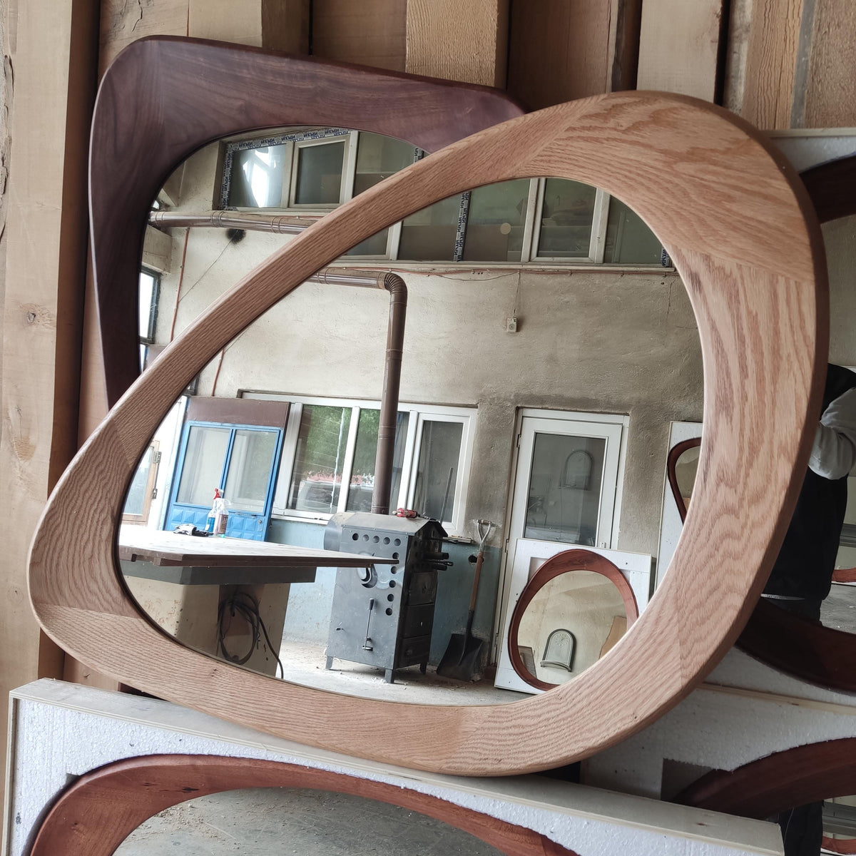 Timberror oak asymmetrical mirror, Nova design — alternate product view 8