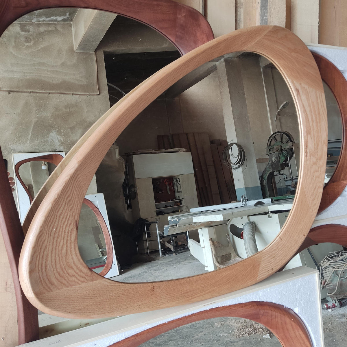 Timberror oak asymmetrical mirror, Nova design — alternate product view 9