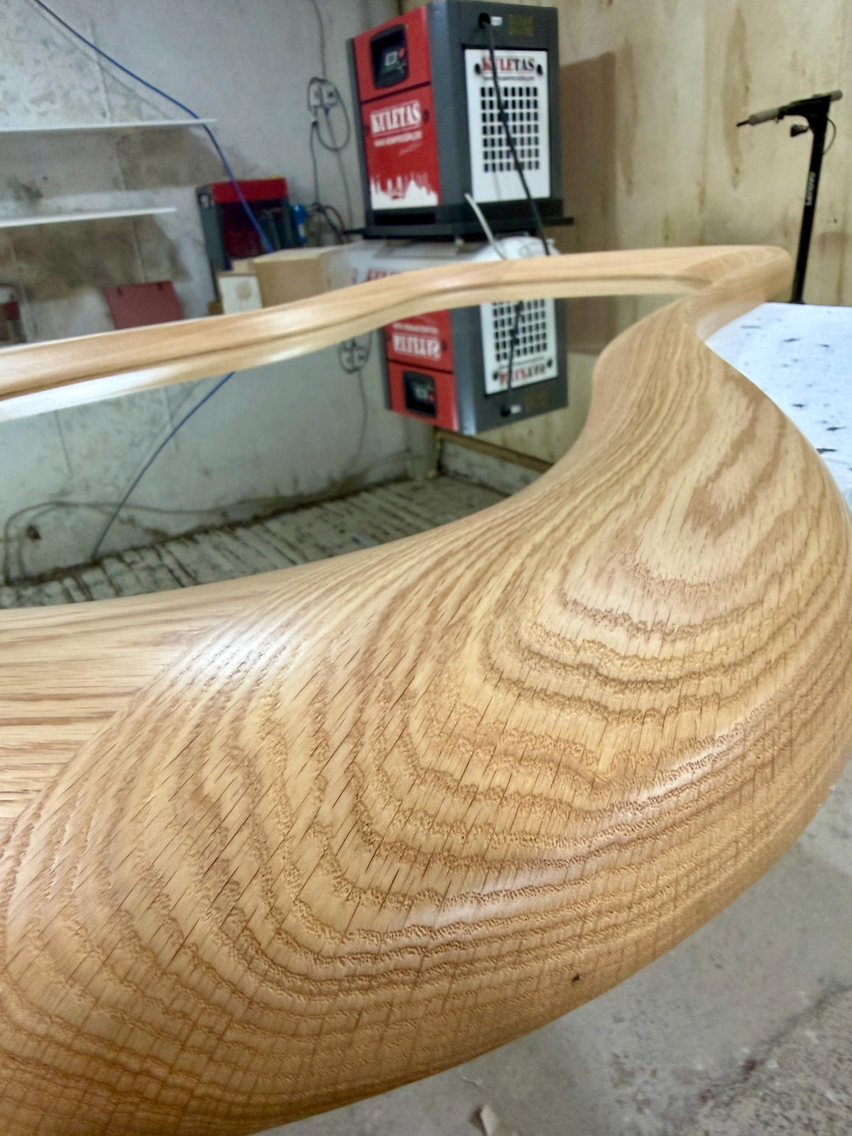 Timberror oak asymmetrical mirror, Moss design — alternate product view 12