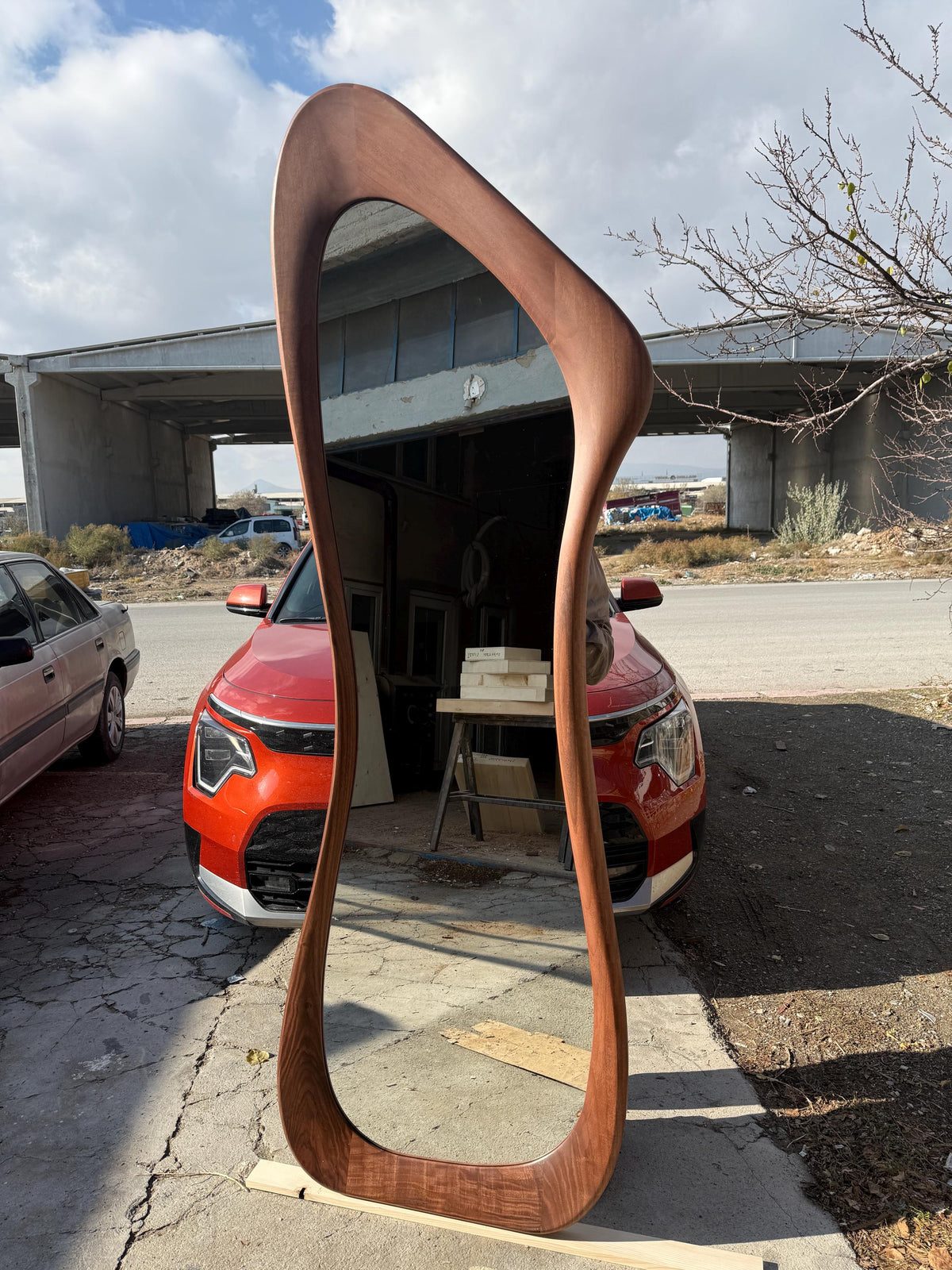 Timberror walnut asymmetrical mirror, Contour design — alternate product view 6