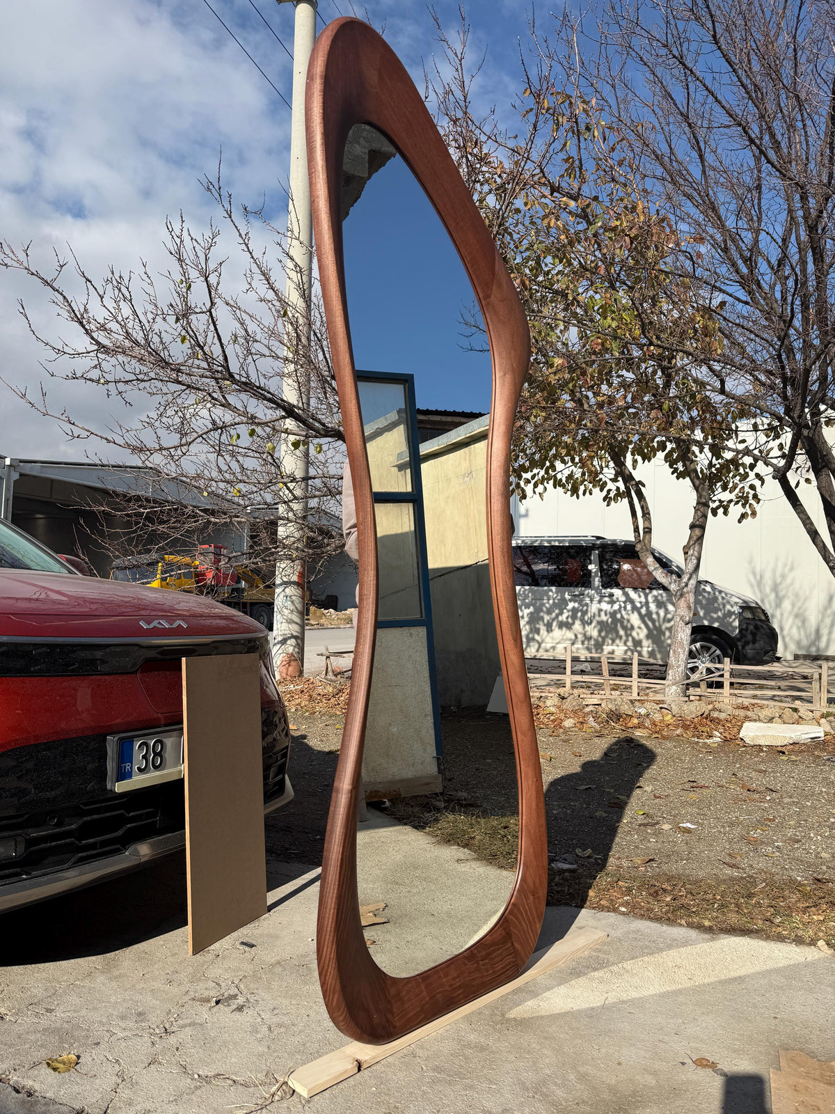 Timberror walnut asymmetrical mirror, Contour design — alternate product view 7