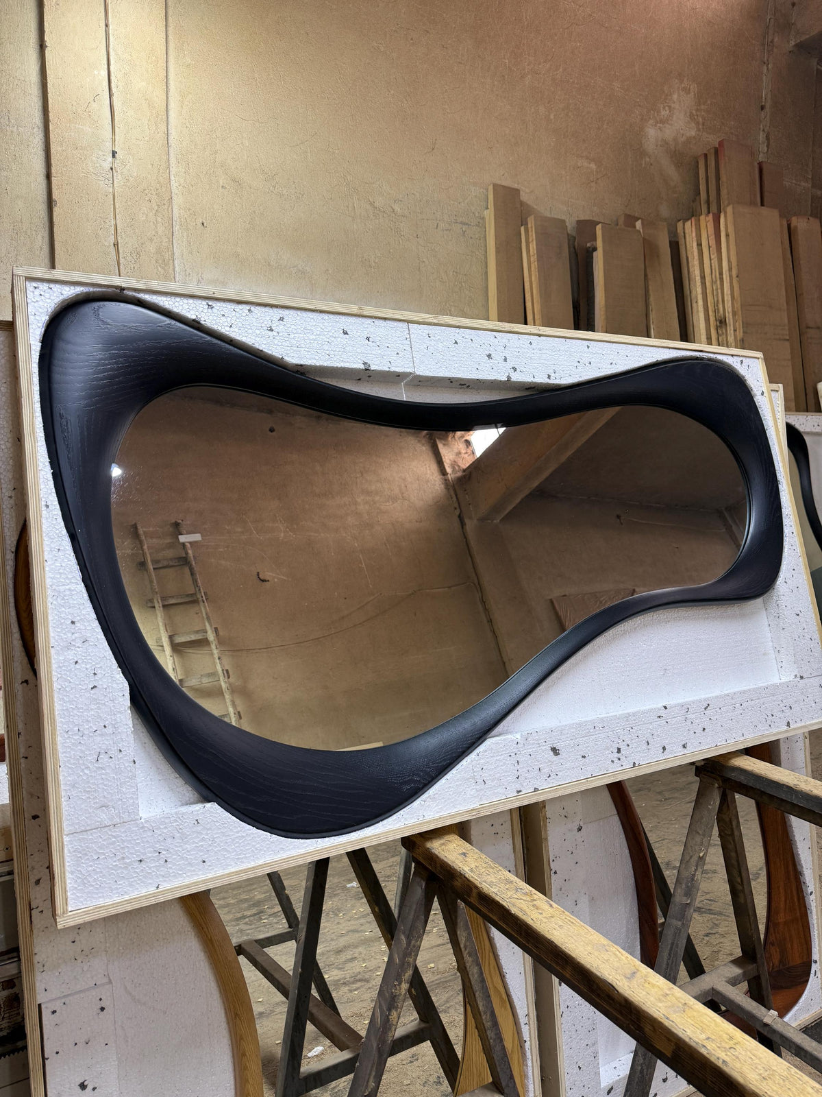 Timberror black oak asymmetrical mirror, Dune design — alternate product view 8