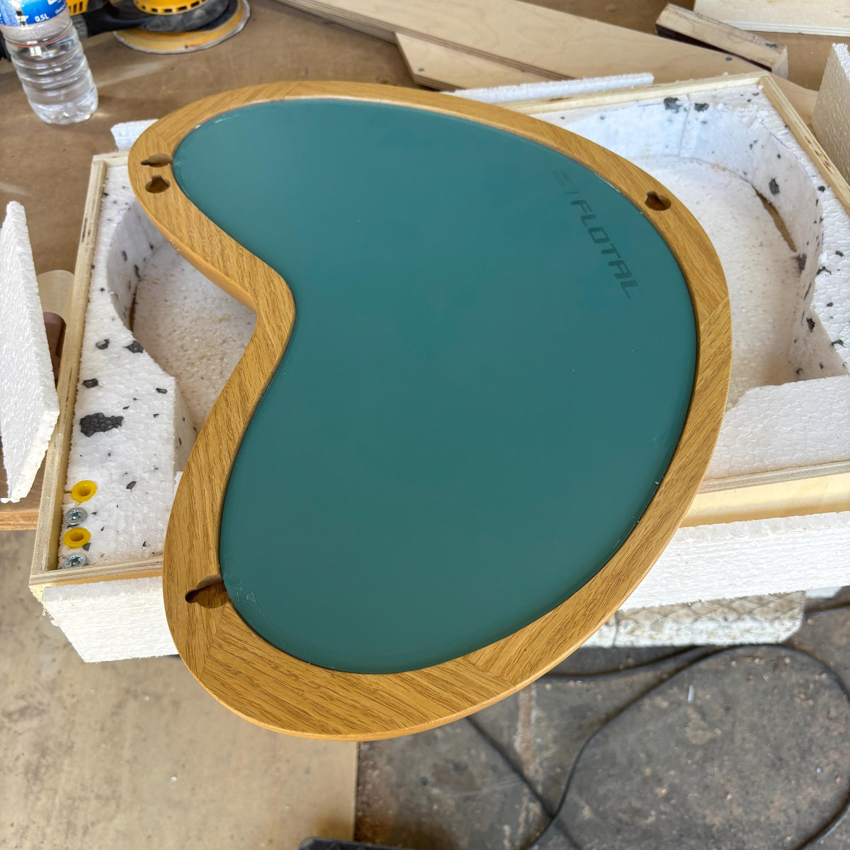 Timberror oak heart-shaped mirror, Brook design — alternate product view 12